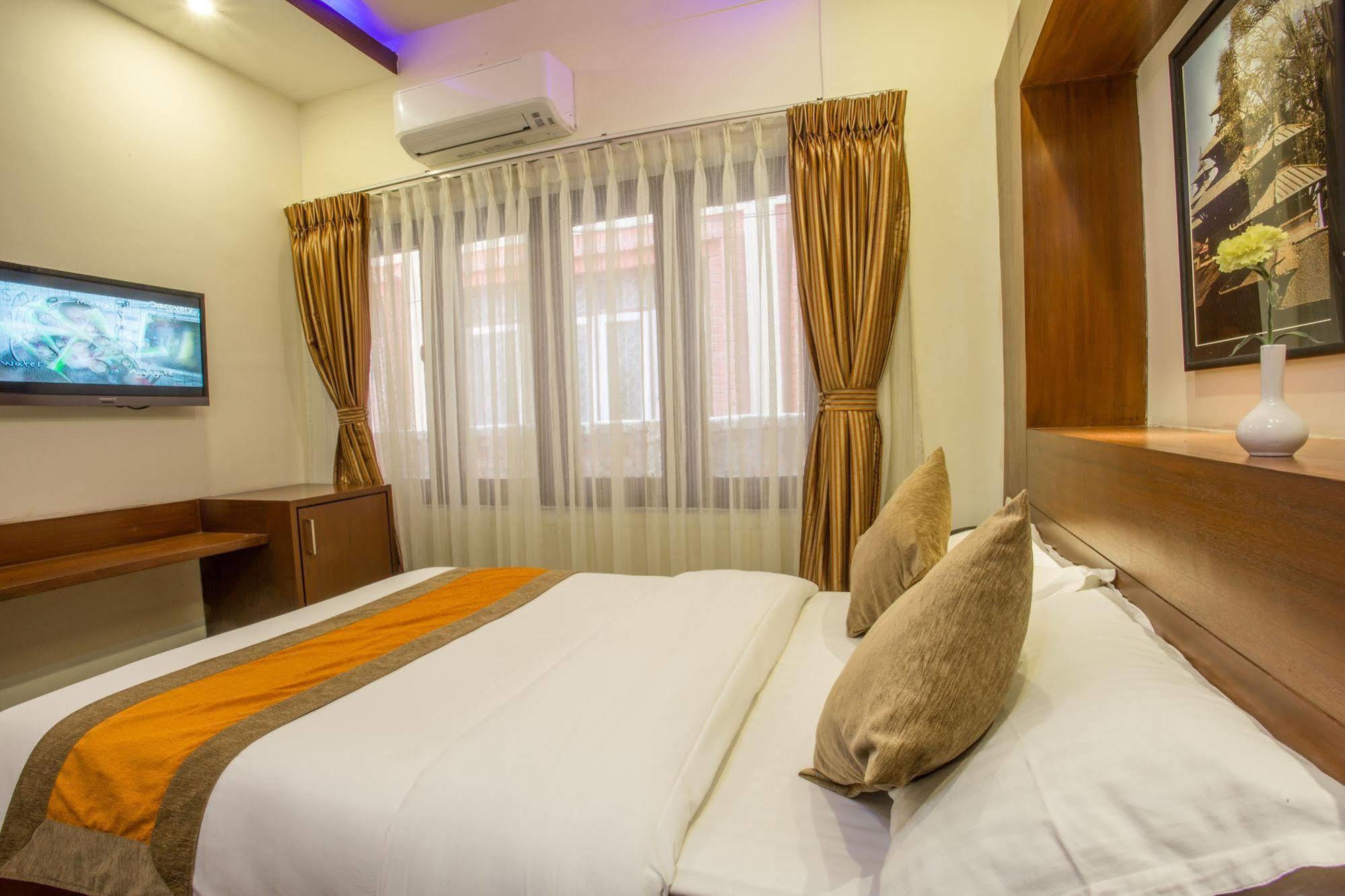 Aryatara Kathmandu Hotel Εξωτερικό φωτογραφία